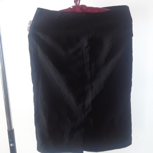 Skirt - Picture 2 of 2